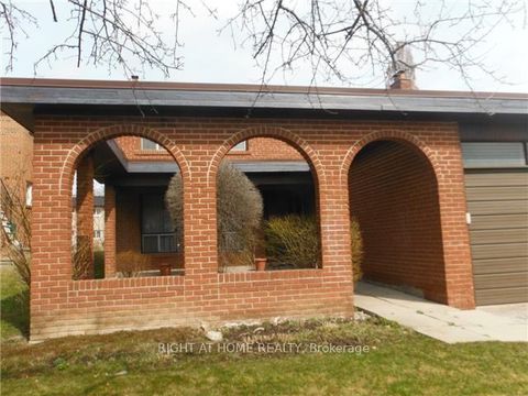 Photo 1 at 38 Clovercrest Road, Don Valley Village, Toronto