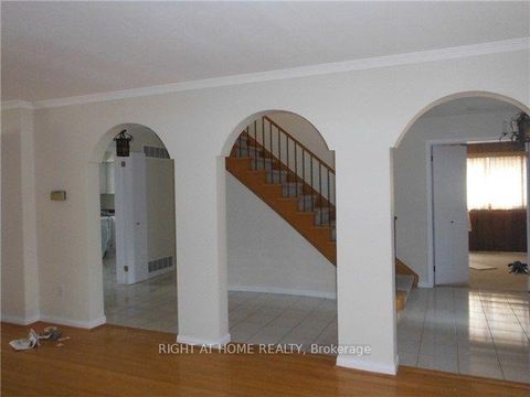 Photo 4 at 38 Clovercrest Road, Don Valley Village, Toronto