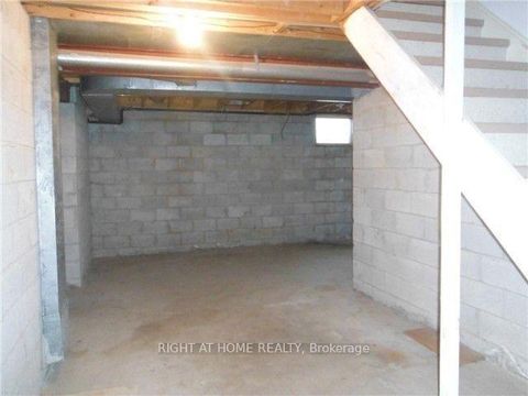 Photo 9 at 38 Clovercrest Road, Don Valley Village, Toronto