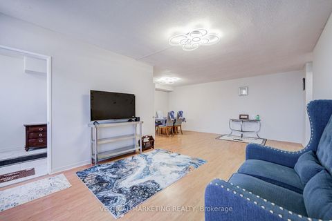 Photo 3 at PH07 - 20 Gilder Drive E, Eglinton East, Toronto