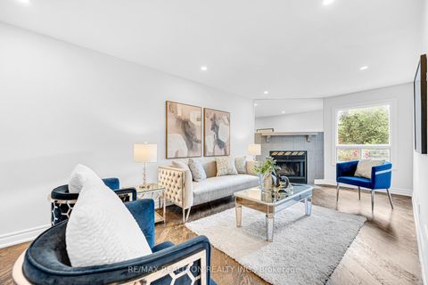Photo 16 at 278 Bernard Avenue, Devonsleigh, Richmond Hill