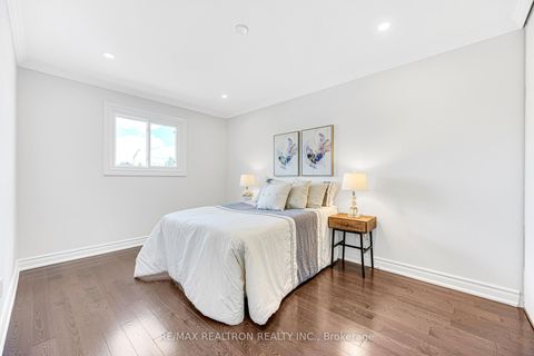 Photo 31 at 278 Bernard Avenue, Devonsleigh, Richmond Hill