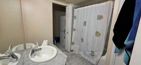 Photo 6 at 511 - 7 Concorde Place, Don Mills, Toronto