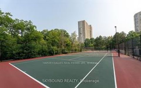 Photo 15 at 511 - 7 Concorde Place, Don Mills, Toronto