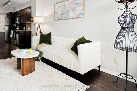 Photo 5 at 1312 - 215 Fort York Boulevard, Niagara, Toronto