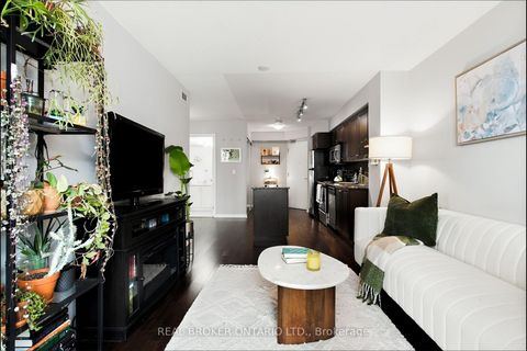 Photo 6 at 1312 - 215 Fort York Boulevard, Niagara, Toronto