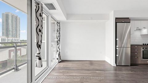 Photo 10 at 525 - 275 Village Green Square, Malvern West, Toronto