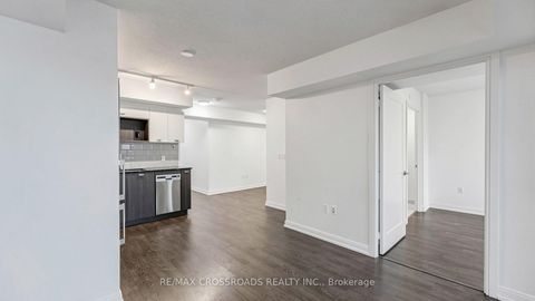 Photo 12 at 525 - 275 Village Green Square, Malvern West, Toronto