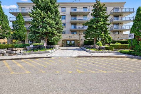 Photo 3 at 509 - 2500 Rutherford Road, Maple, Vaughan