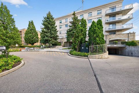 Photo 4 at 509 - 2500 Rutherford Road, Maple, Vaughan