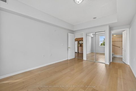Photo 23 at 509 - 2500 Rutherford Road, Maple, Vaughan