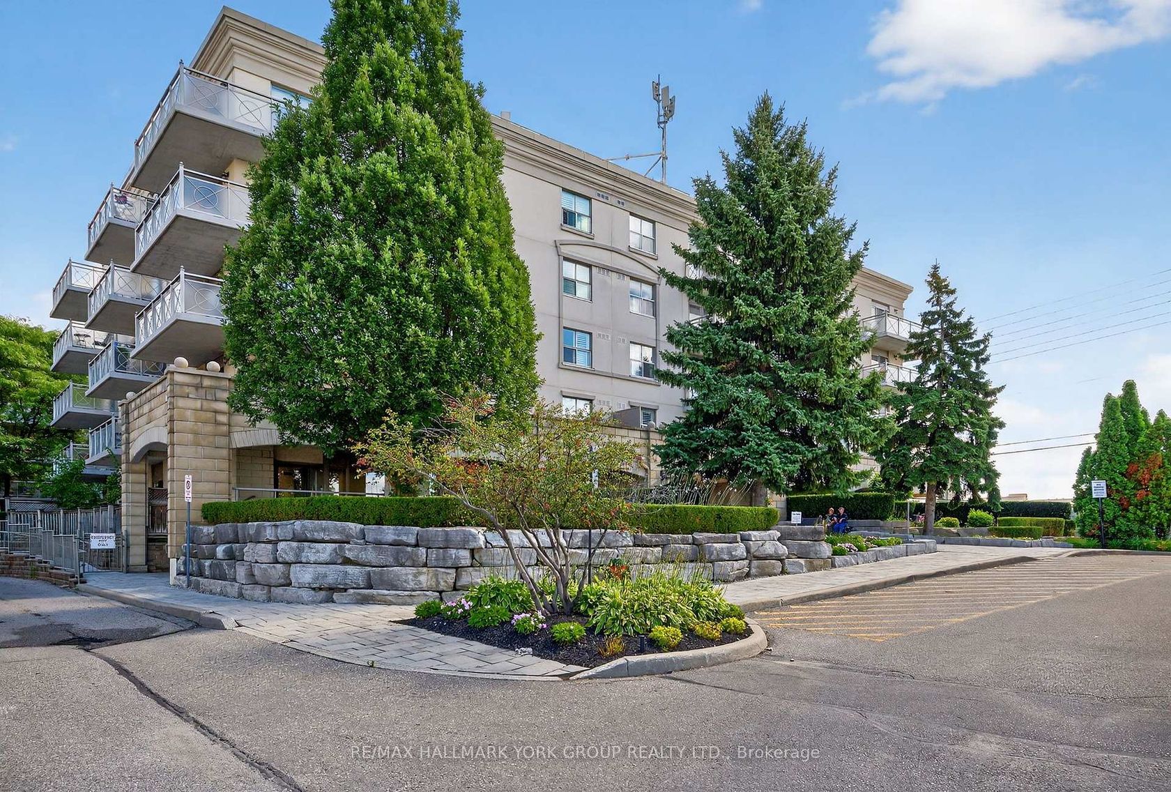 509 - 2500 Rutherford Road, Maple, Vaughan photo number 2