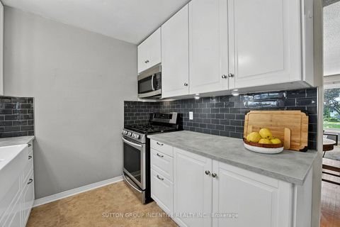Photo 20 at 35 Jills Court, Grove East, Barrie