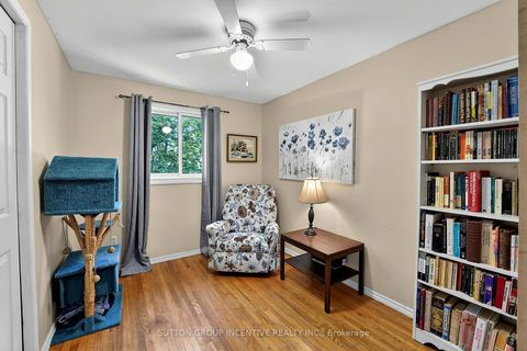 Photo 34 at 35 Jills Court, Grove East, Barrie