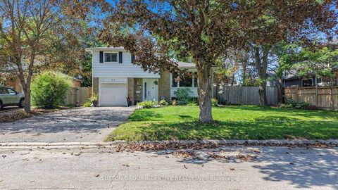 Photo 45 at 35 Jills Court, Grove East, Barrie