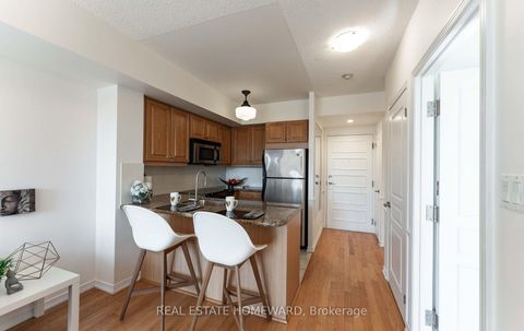Photo 12 at 601 - 308 Palmerston Avenue, Bellwoods, Toronto