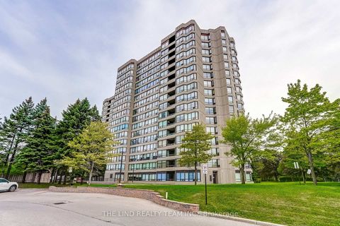 Photo 1 at 1402 - 7440 Bathurst Street, Brownridge, Vaughan
