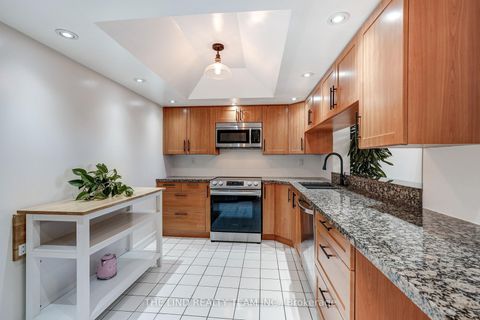 Photo 9 at 1402 - 7440 Bathurst Street, Brownridge, Vaughan