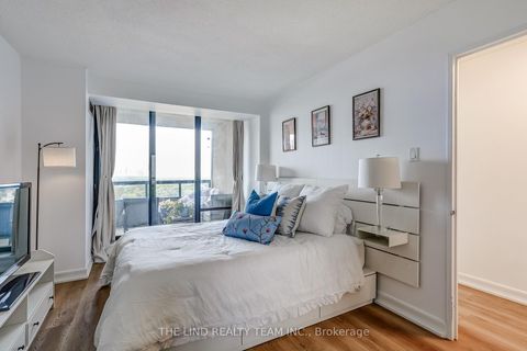 Photo 21 at 1402 - 7440 Bathurst Street, Brownridge, Vaughan