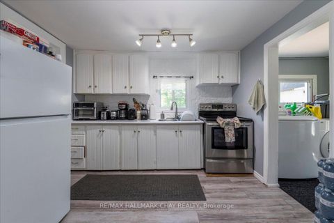 Photo 5 at 3195 Cowan Avenue, Rural Innisfil, Innisfil