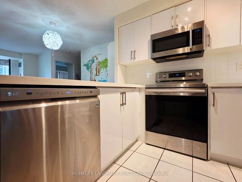 Photo 3 at 1015 - 7 Lorraine Drive, Willowdale West, Toronto
