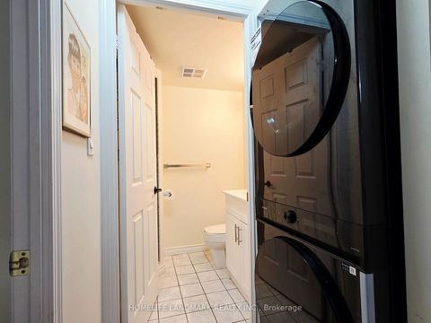 Photo 5 at 1015 - 7 Lorraine Drive, Willowdale West, Toronto