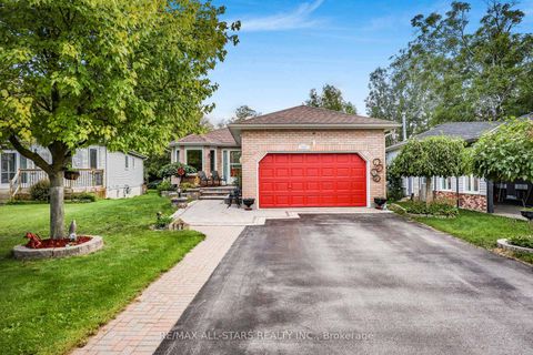 Photo 3 at 117 Riverglen Drive, Keswick South, Georgina