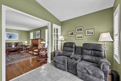 Photo 17 at 117 Riverglen Drive, Keswick South, Georgina