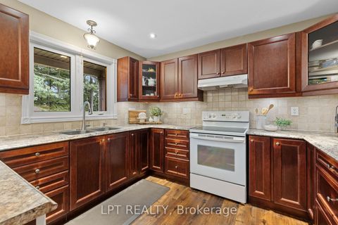 Photo 15 at 2 Birch Knoll Road, Sutton & Jackson's Point, Georgina