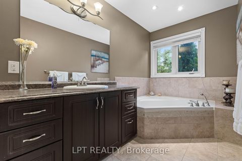 Photo 19 at 2 Birch Knoll Road, Sutton & Jackson's Point, Georgina