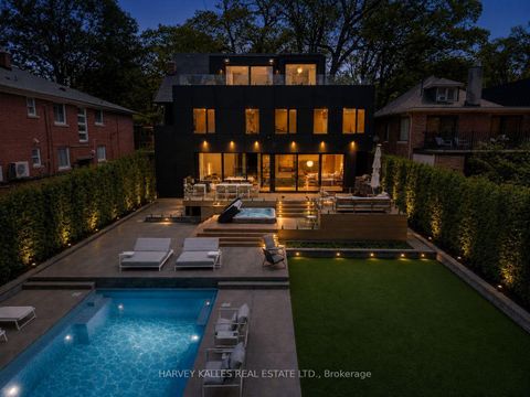 Photo 2 at 128 Lyndhurst Avenue, Casa Loma, Toronto