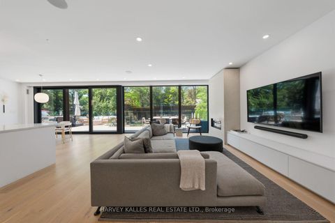 Photo 6 at 128 Lyndhurst Avenue, Casa Loma, Toronto