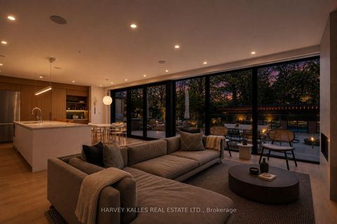 Photo 8 at 128 Lyndhurst Avenue, Casa Loma, Toronto