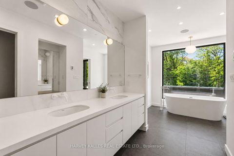 Photo 22 at 128 Lyndhurst Avenue, Casa Loma, Toronto