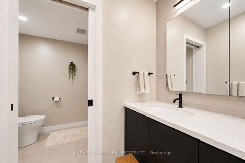 Photo 26 at 128 Lyndhurst Avenue, Casa Loma, Toronto