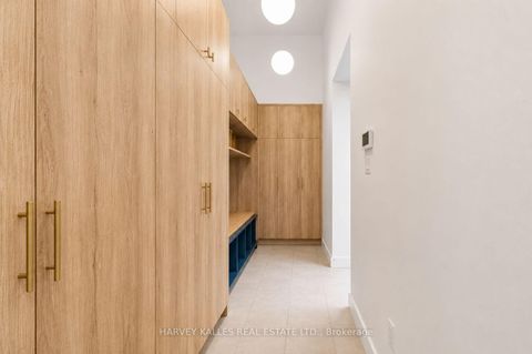 Photo 33 at 128 Lyndhurst Avenue, Casa Loma, Toronto