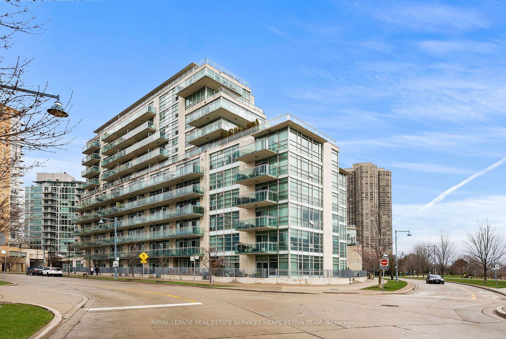 223 - 5 Marine Parade Drive, Mimico, Toronto photo number 2