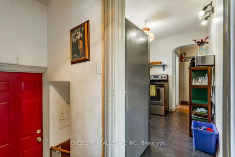Photo 5 at 982 Briar Hill Avenue, Belgravia, Toronto