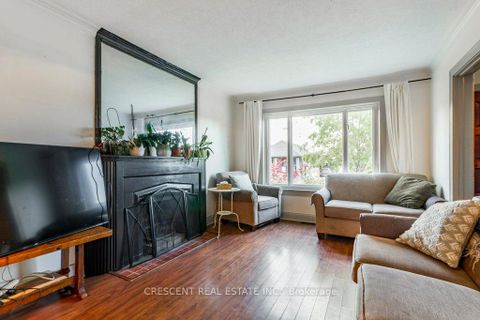 Photo 11 at 982 Briar Hill Avenue, Belgravia, Toronto