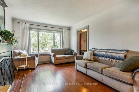 Photo 12 at 982 Briar Hill Avenue, Belgravia, Toronto