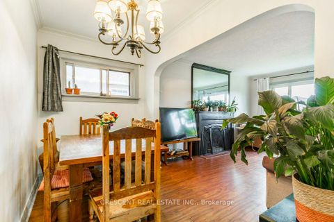 Photo 14 at 982 Briar Hill Avenue, Belgravia, Toronto