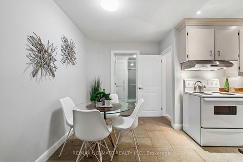 Photo 12 at 124 Hope Street, Davenport, Toronto