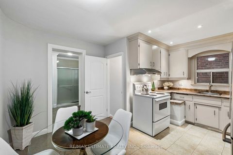 Photo 13 at 124 Hope Street, Davenport, Toronto