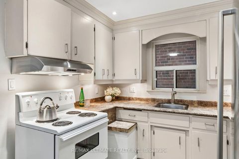 Photo 16 at 124 Hope Street, Davenport, Toronto