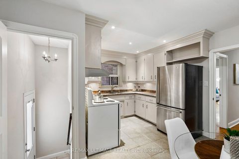 Photo 18 at 124 Hope Street, Davenport, Toronto