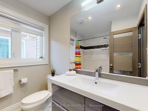 Photo 30 at 115 Bentoak Crescent, Patterson, Vaughan
