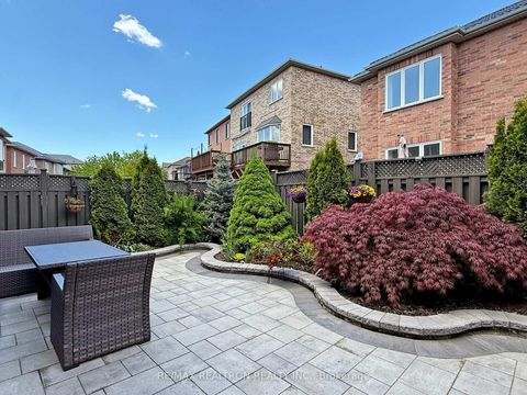 Photo 31 at 115 Bentoak Crescent, Patterson, Vaughan