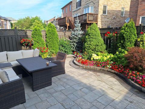 Photo 34 at 115 Bentoak Crescent, Patterson, Vaughan