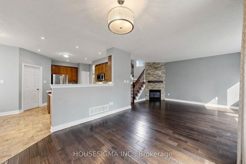 Photo 7 at 35 Auburn Court, Ardagh, Barrie