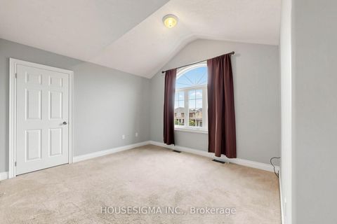 Photo 16 at 35 Auburn Court, Ardagh, Barrie